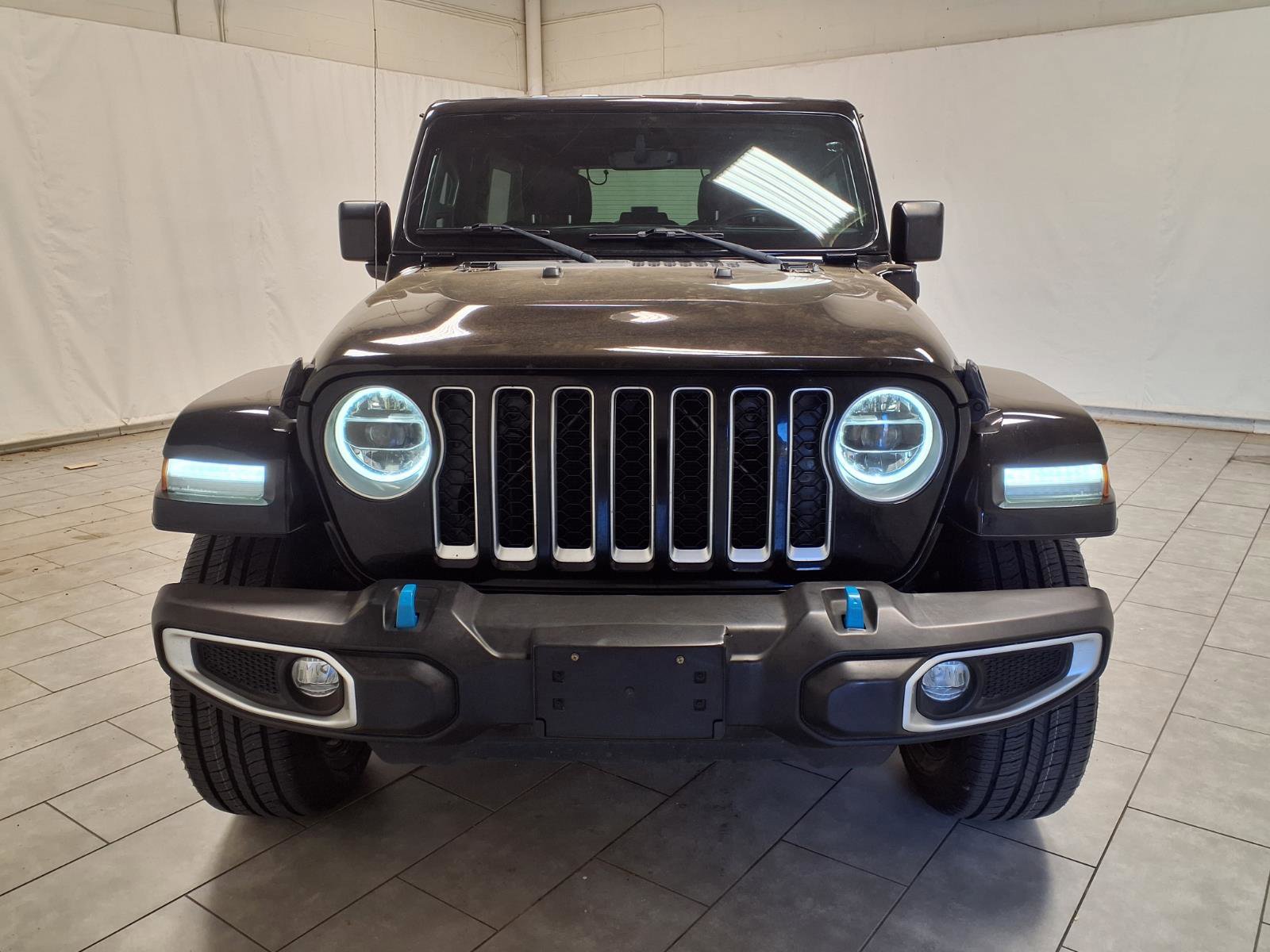 Used 2022 Jeep Wrangler Unlimited Sahara image 2