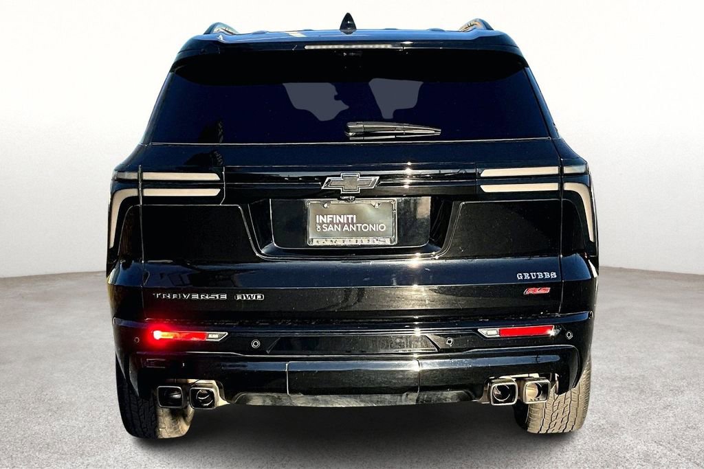 Used 2024 Chevrolet Traverse RS image 6