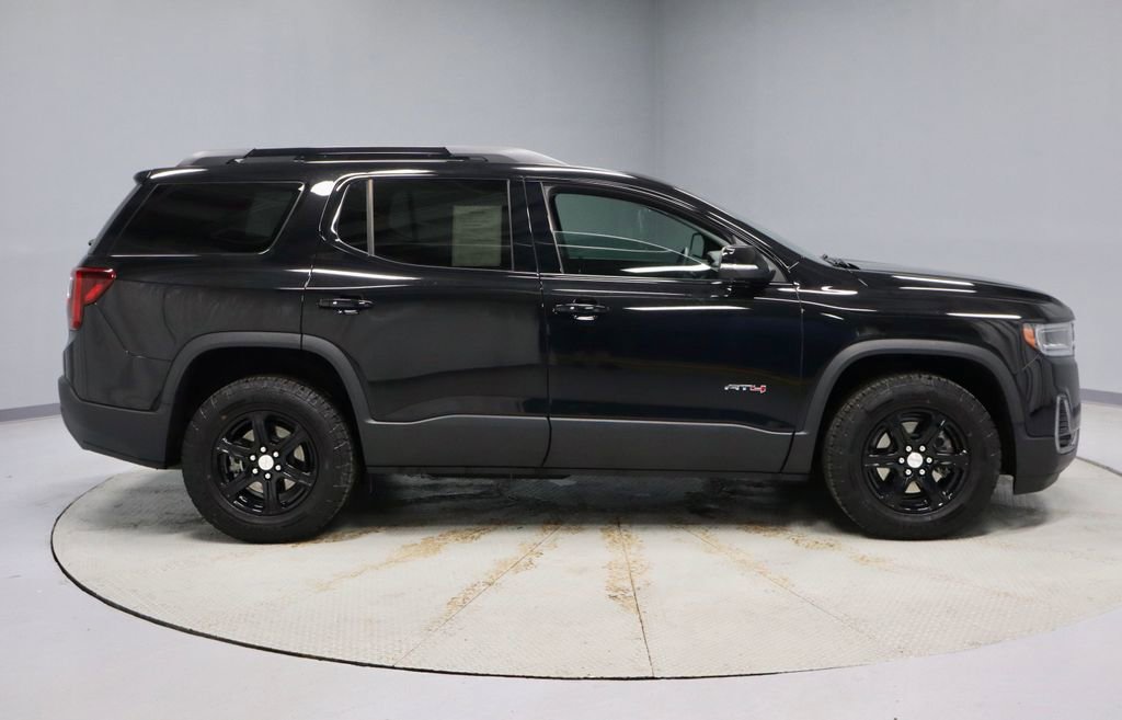 Used 2023 GMC Acadia AT4 w/ GMC Pro Grade Package AWD/4WD image 7