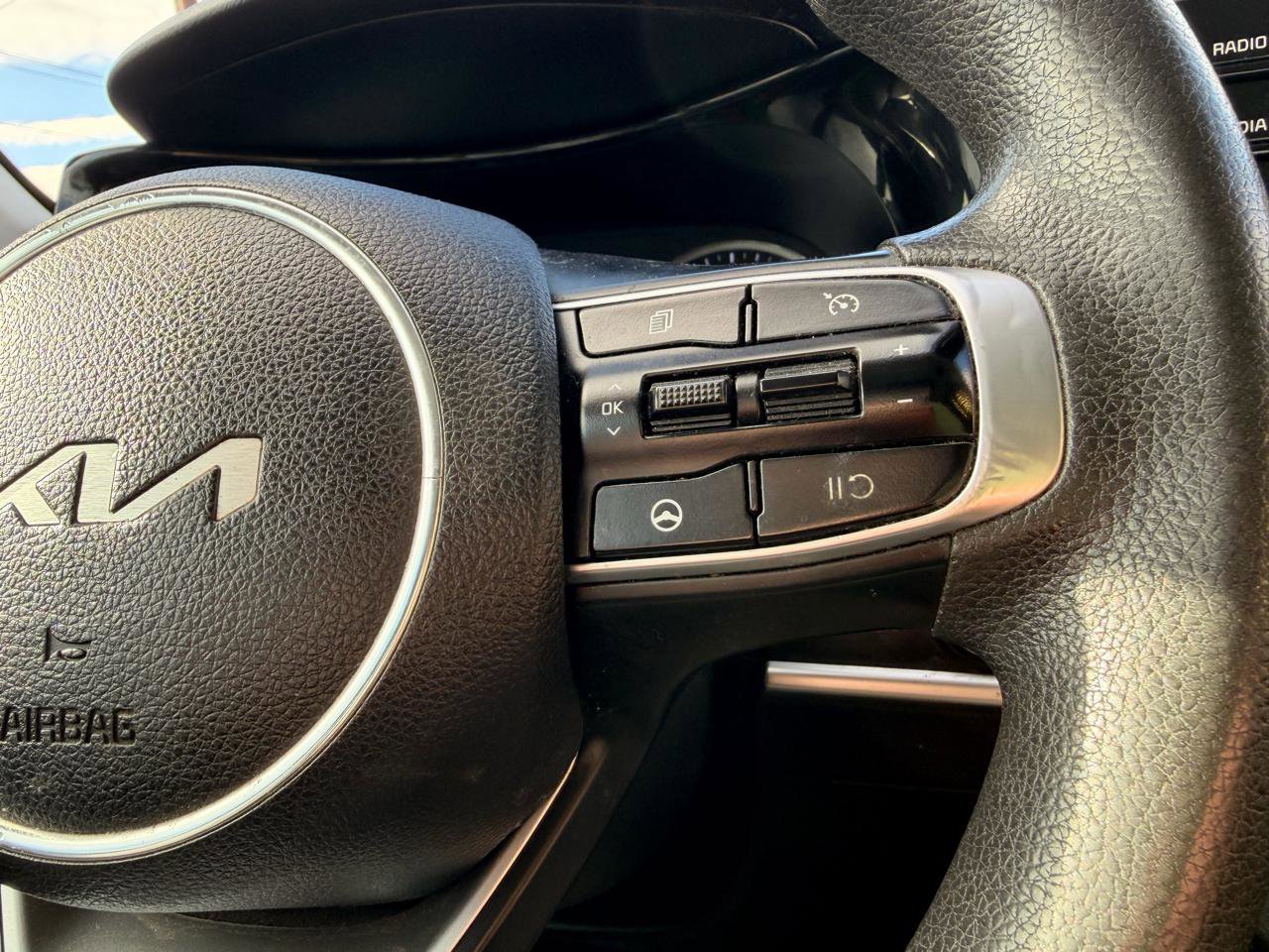 Used 2022 Kia K5 LXS image 18