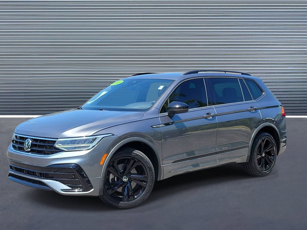 Used 2023 Volkswagen Tiguan SE R-Line FWD image 1