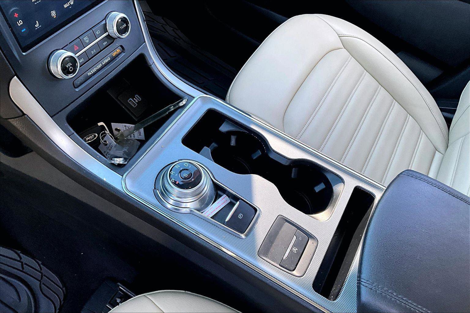 Used 2022 Ford Edge SEL w/ Convenience Package image 13