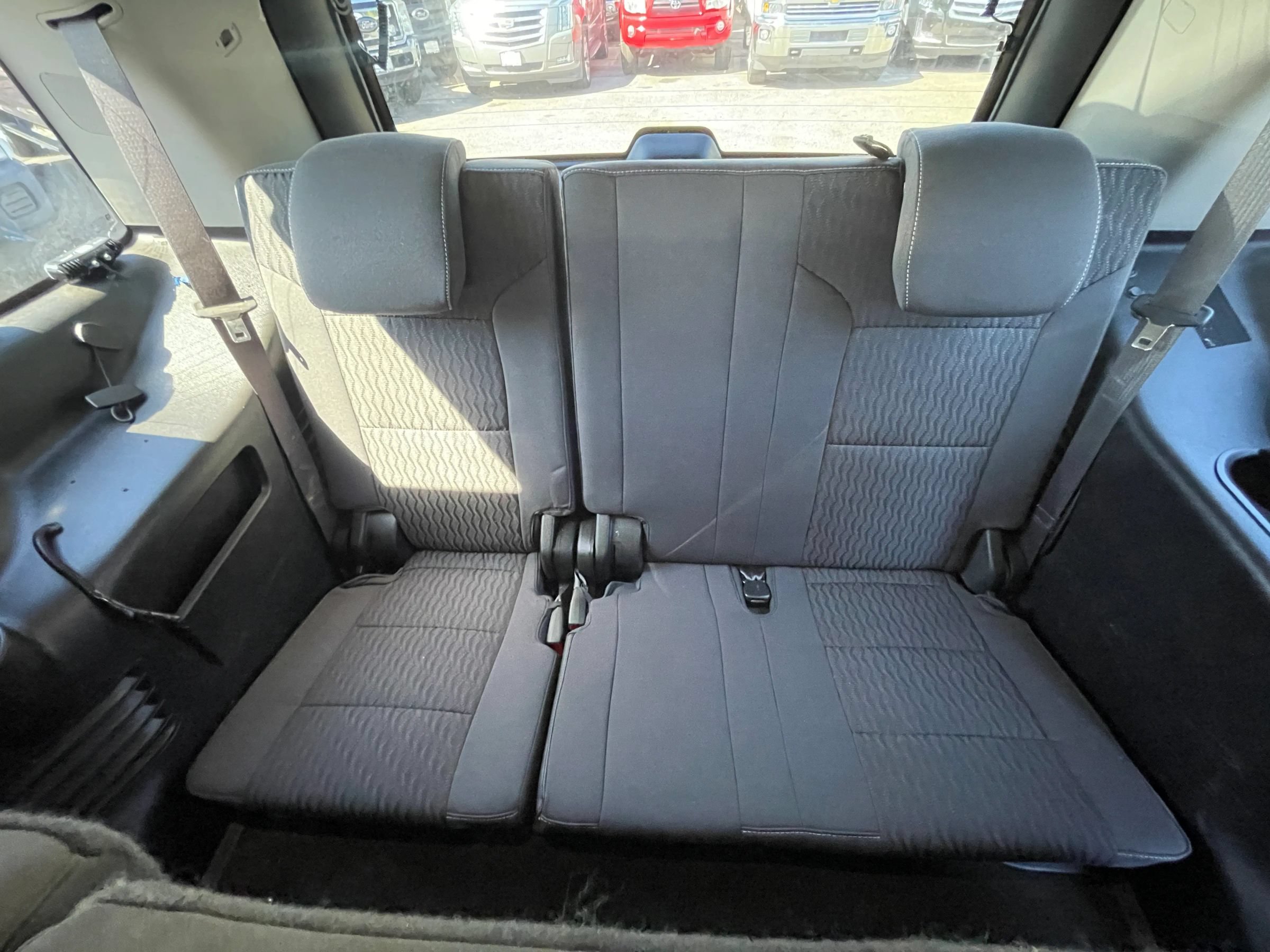 Used 2015 GMC Yukon SLE w/ HD Trailering Package AWD/4WD image 23