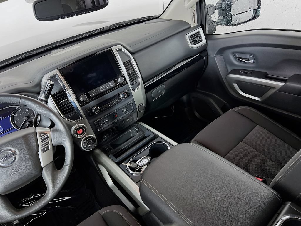 Used 2021 Nissan Titan SV w/ SV Convenience Package AWD/4WD image 22
