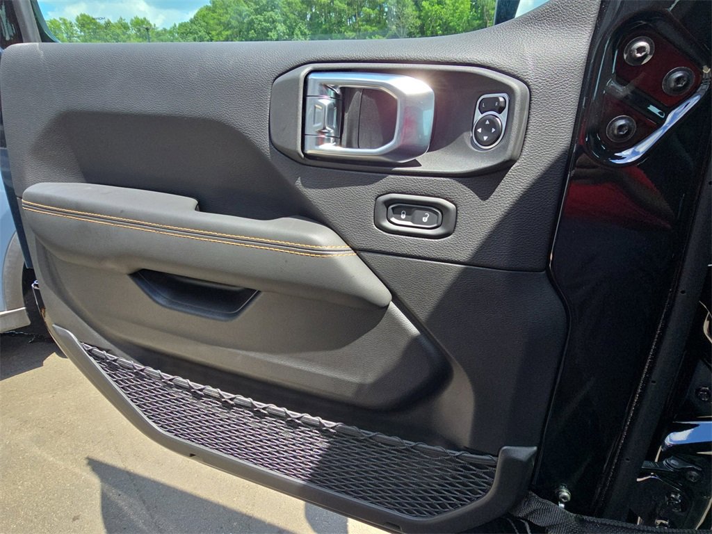 New 2025 Jeep Gladiator Sport image 26