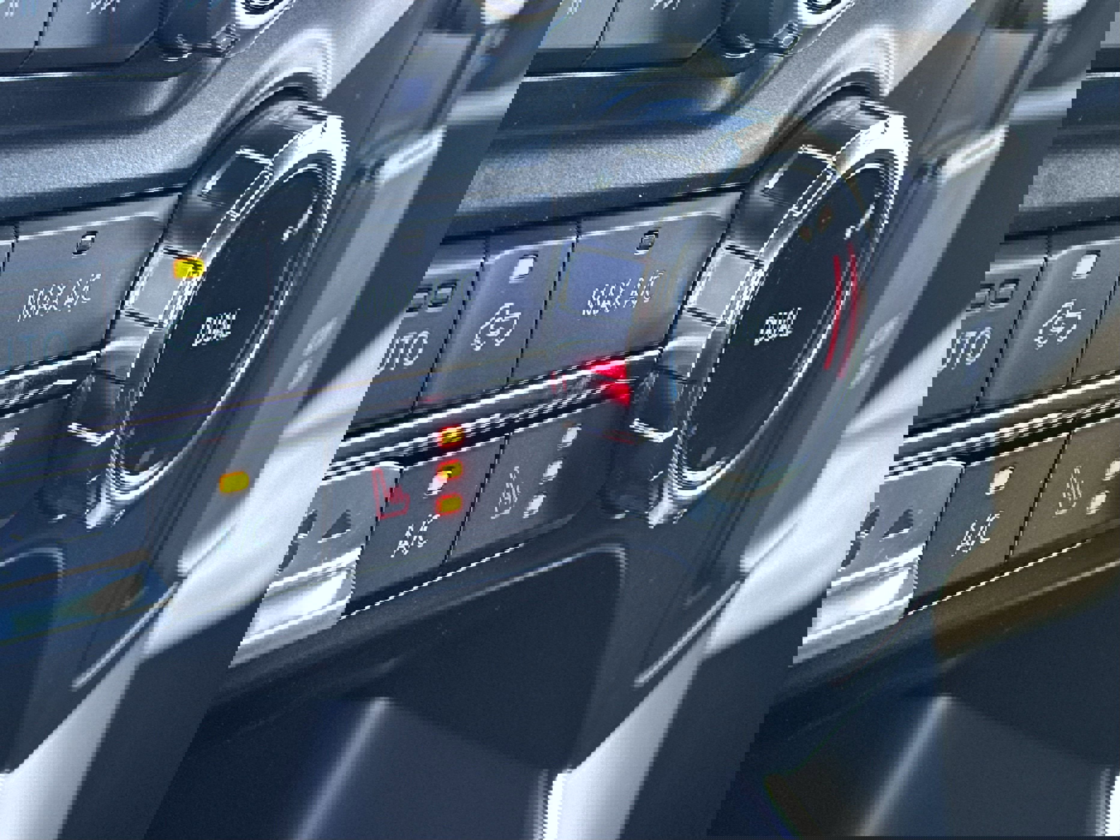 New 2025 Ford F150 XLT w/ Equipment Group 302A MID image 3