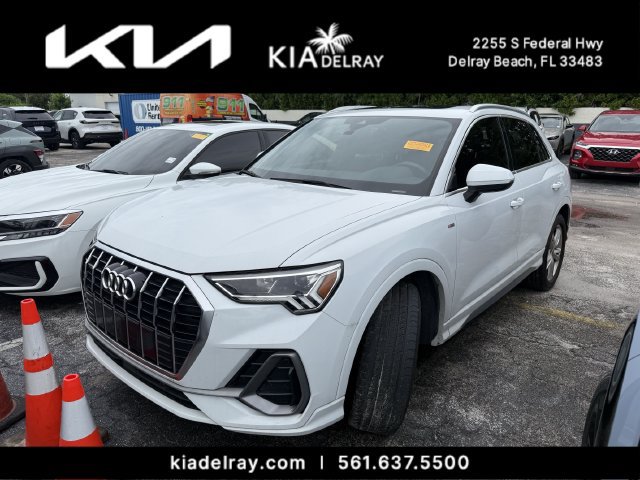Used 2022 Audi Q3 2.0T Premium Plus w/ Premium Plus Package AWD/4WD image 4