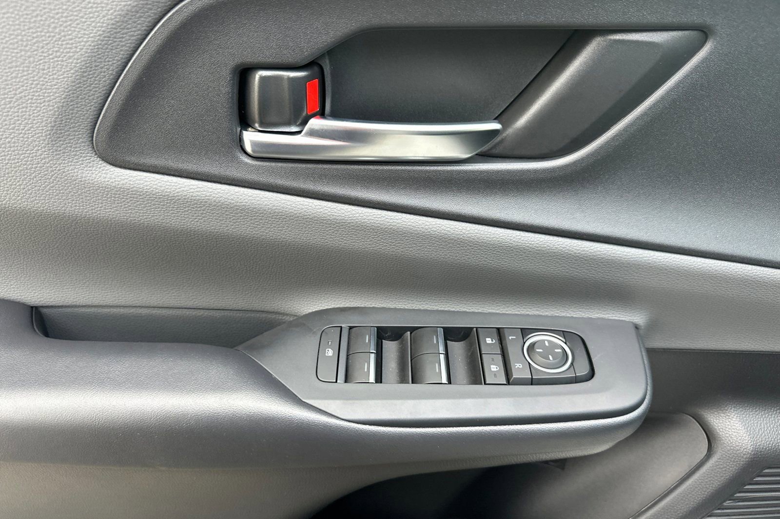 Used 2026 Toyota Prius XLE image 12