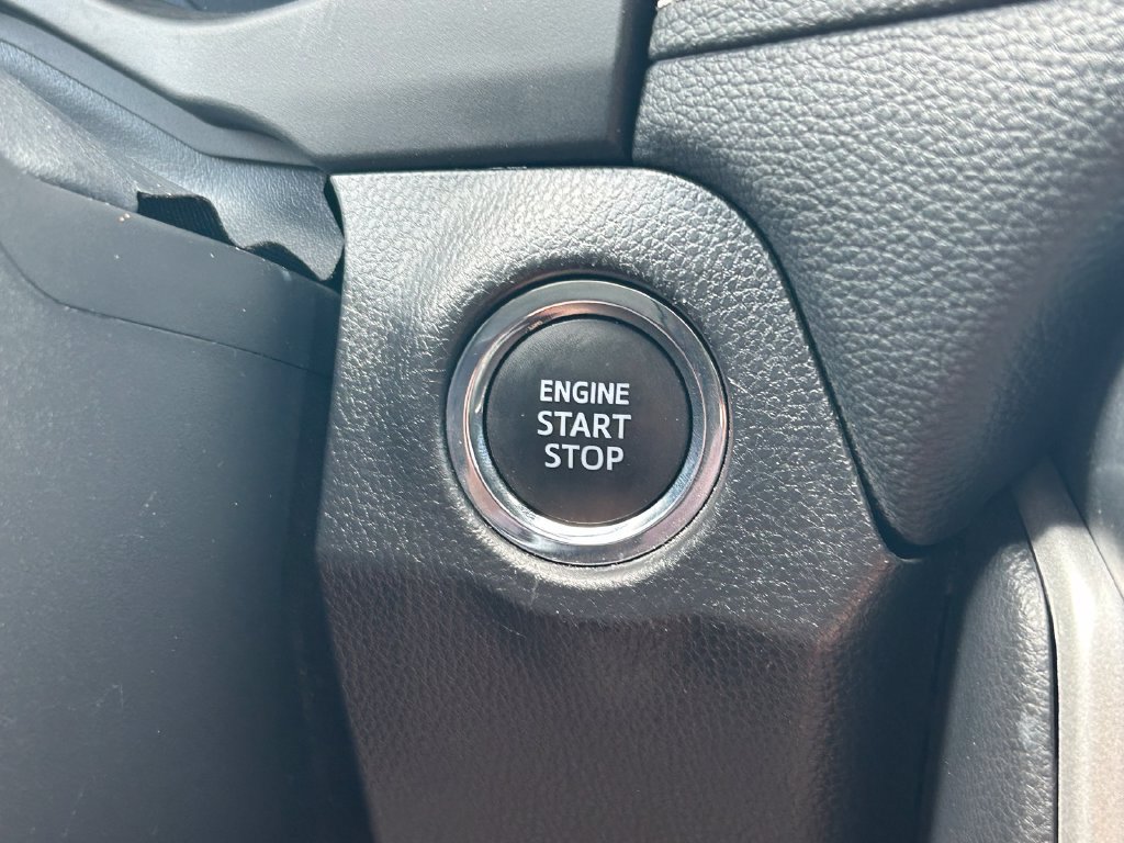 Certified 2025 Toyota RAV4 XLE FWD image 25