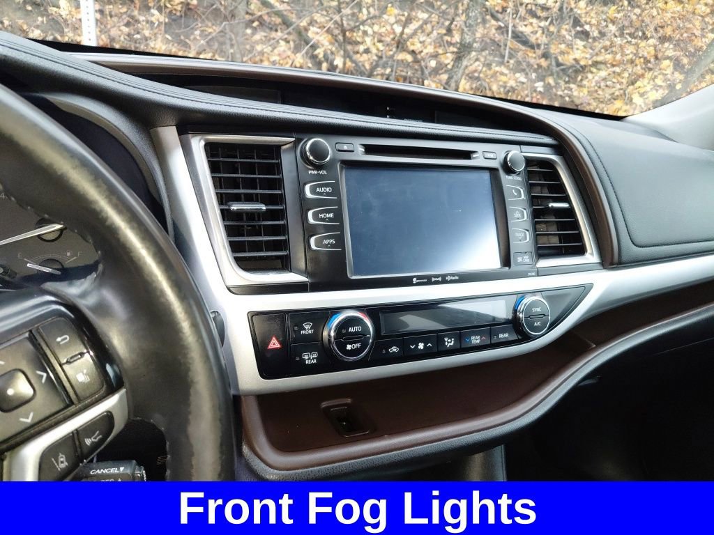 Used 2019 Toyota Highlander XLE image 17