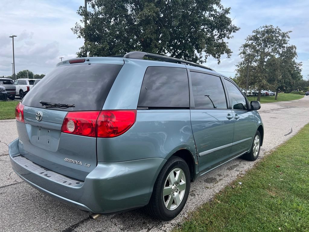 Used 2007 Toyota Sienna FWD image 5