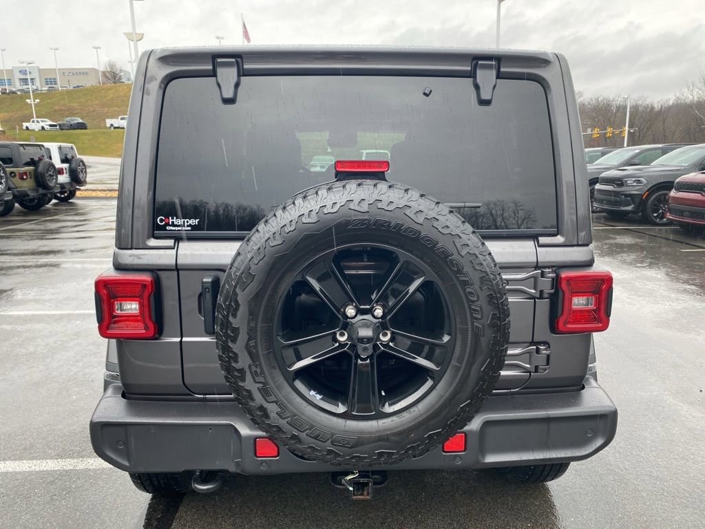 Used 2022 Jeep Wrangler Unlimited Sahara image 4