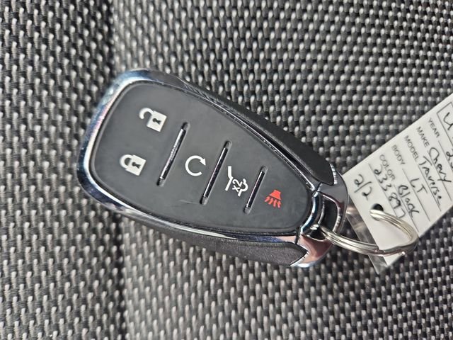 Used 2023 Chevrolet Traverse LT FWD image 29