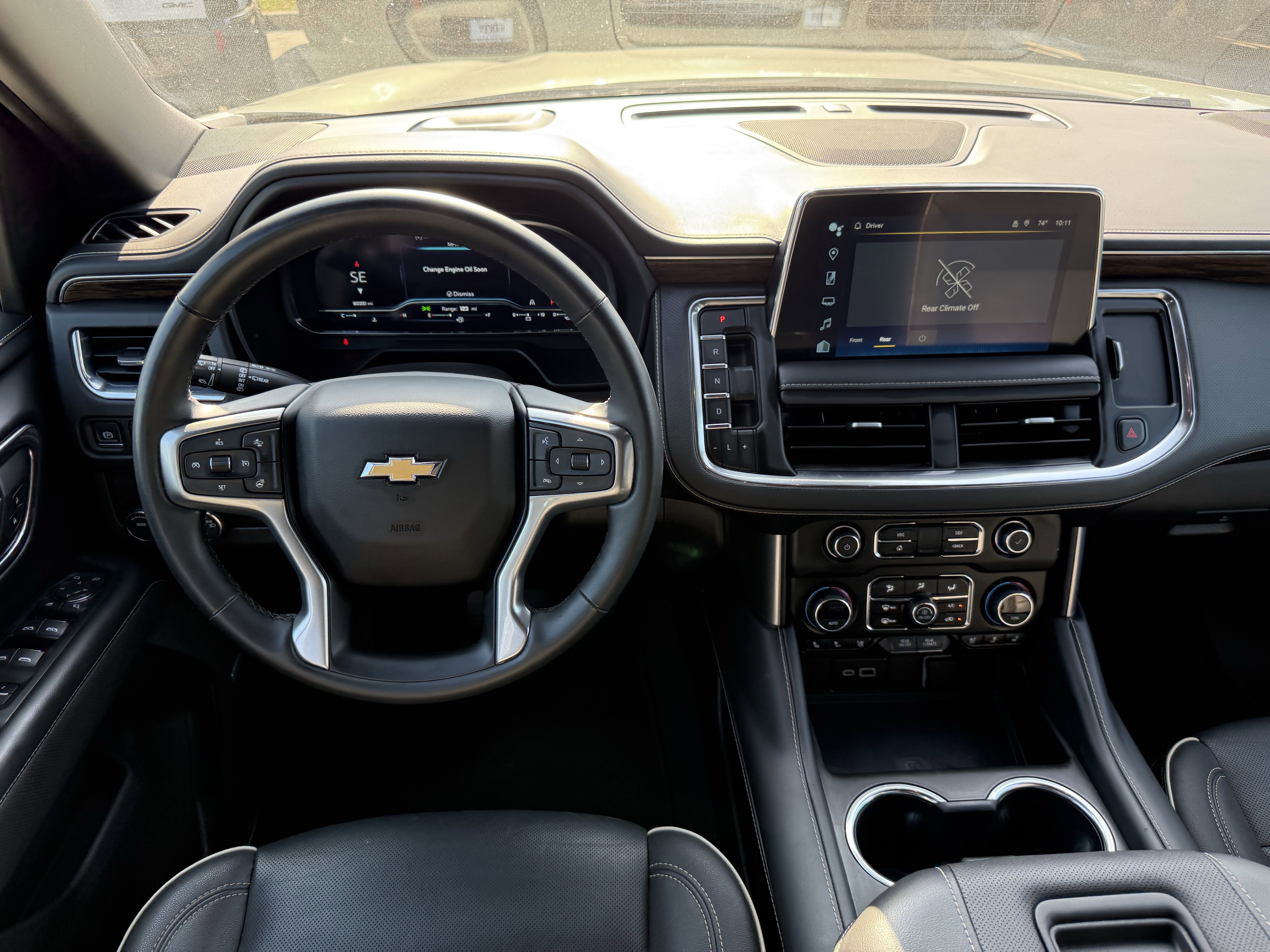 Used 2023 Chevrolet Suburban Premier image 14