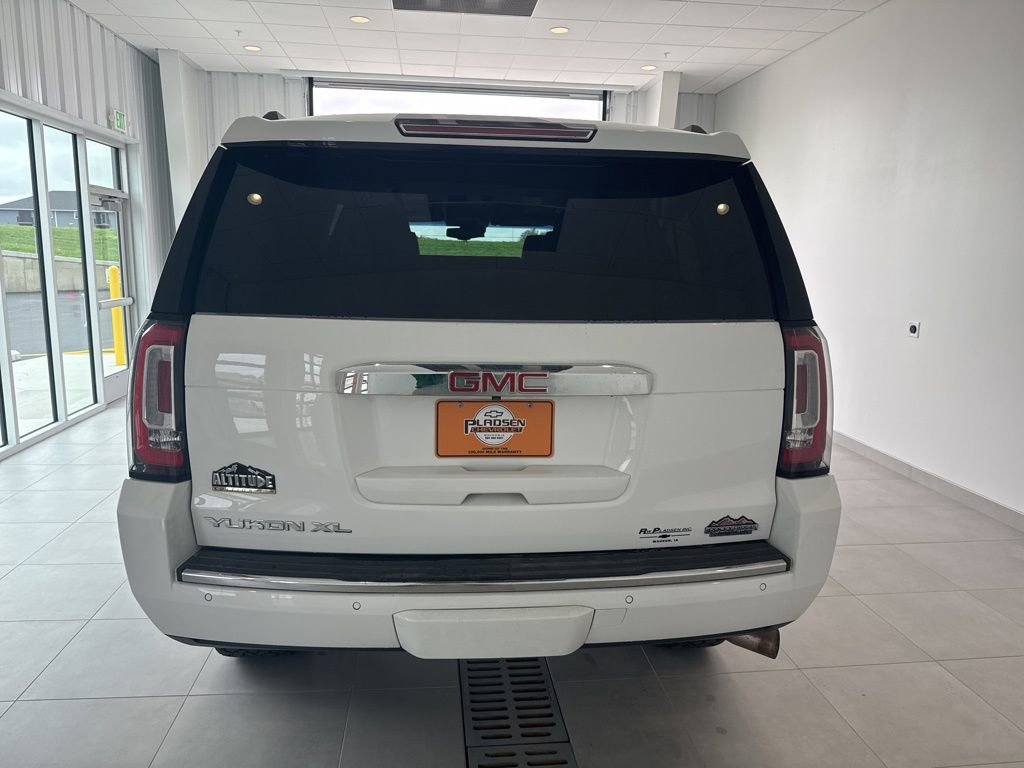 Used 2019 GMC Yukon XL Denali AWD/4WD image 5