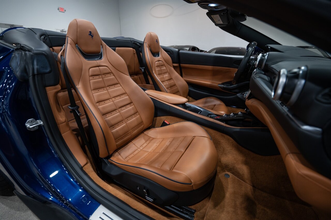 Used 2020 Ferrari Portofino RWD image 33