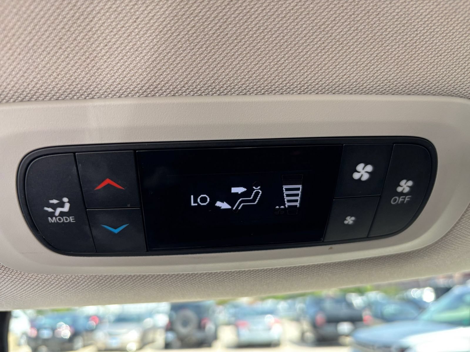 Used 2024 Chrysler Voyager LX FWD image 21