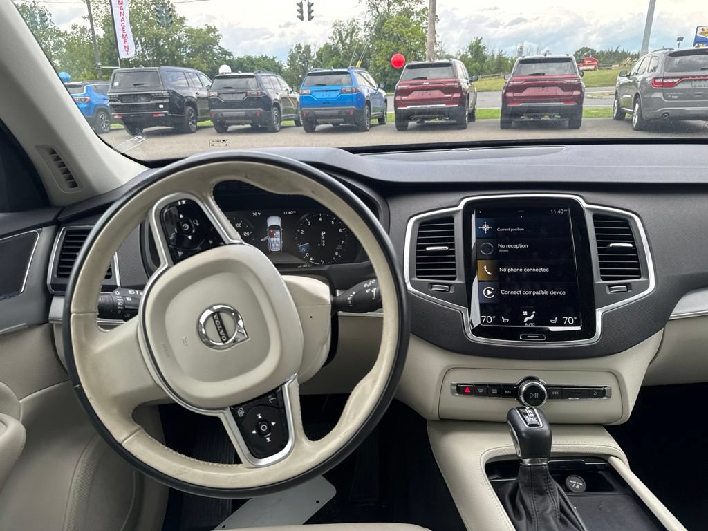 Used 2022 Volvo XC90 T5 Momentum AWD/4WD image 22