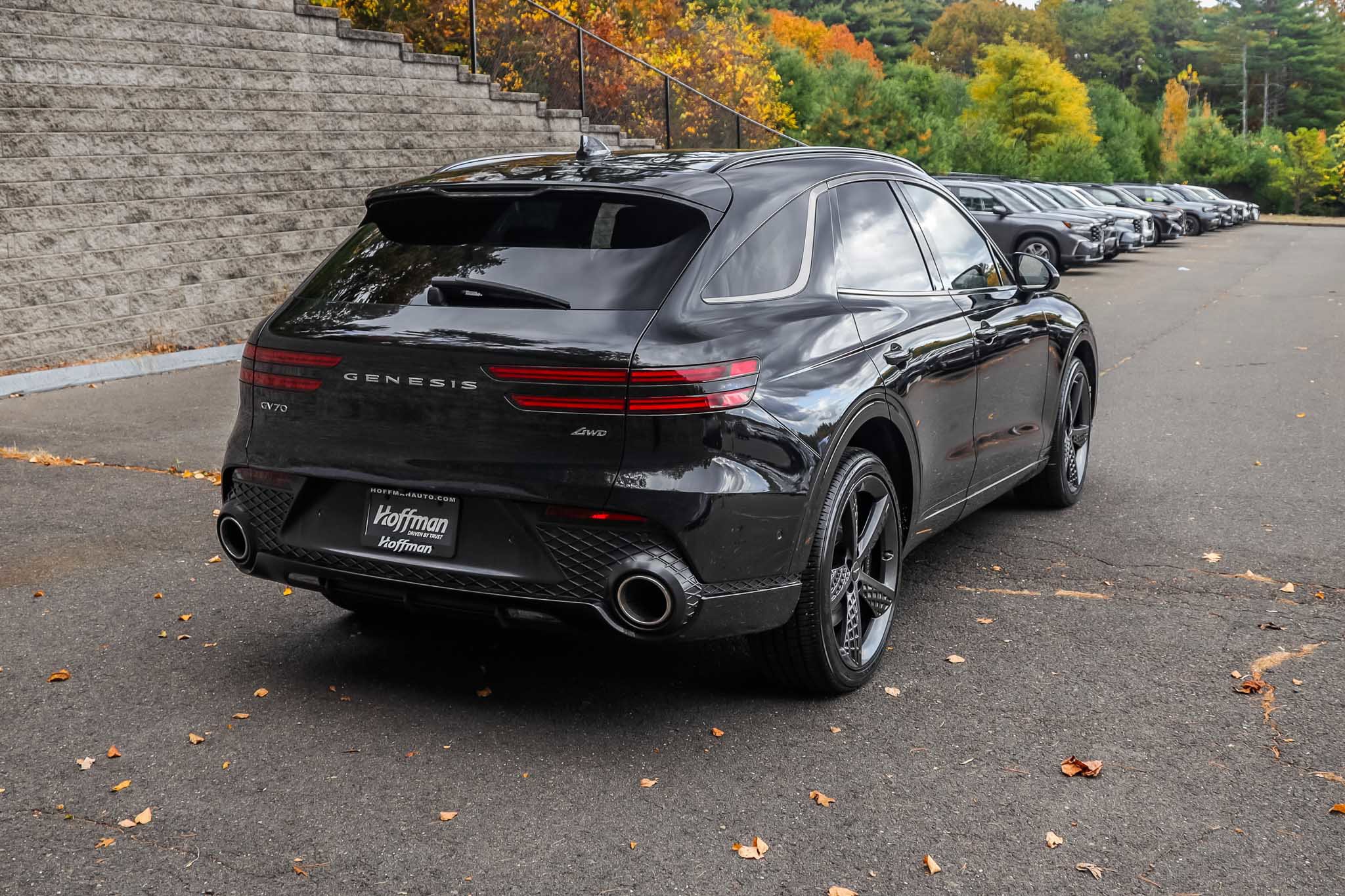 Used 2023 Genesis GV70 2.5T w/ Sport Prestige Package image 5