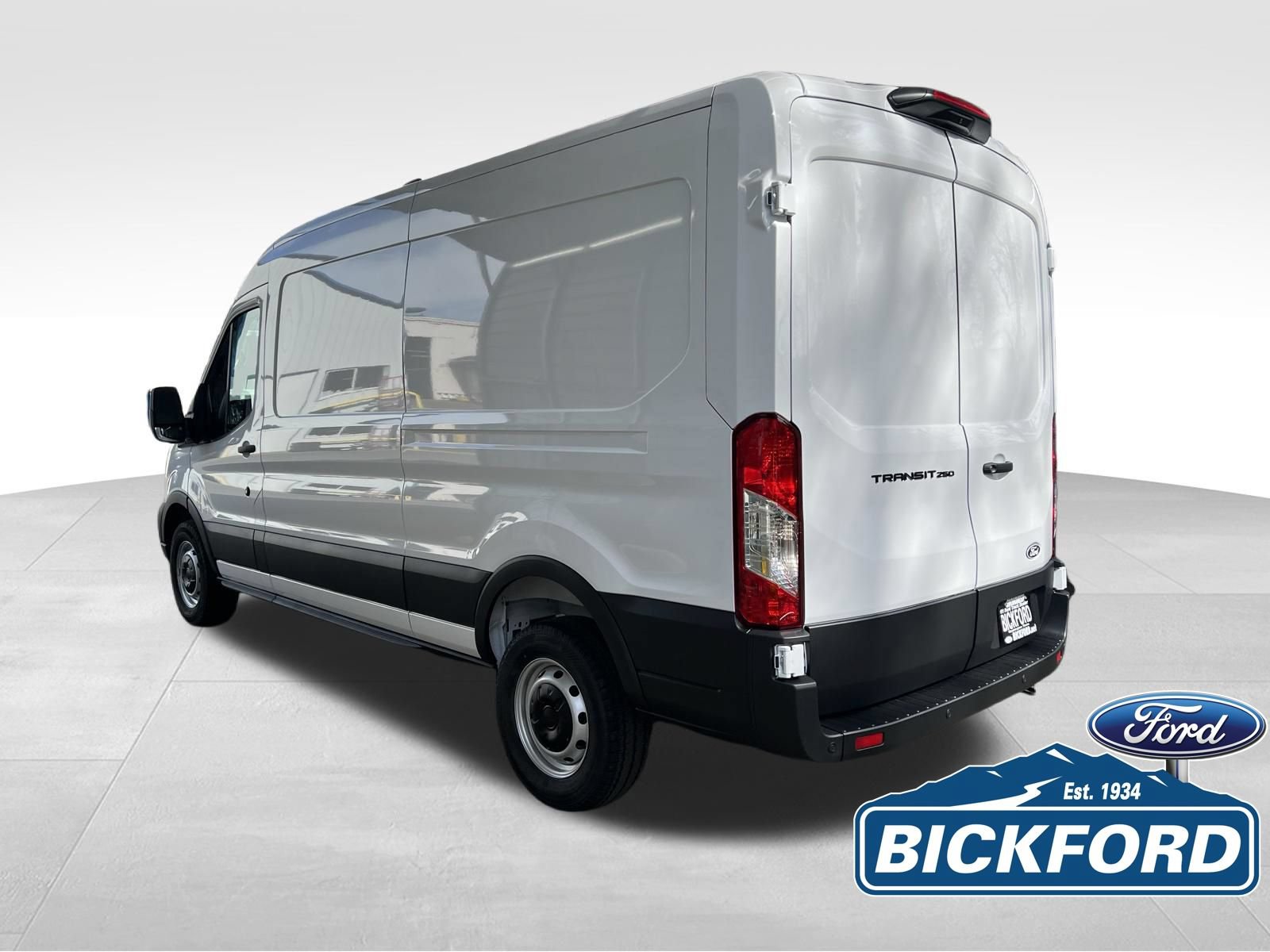 New 2026 Ford Transit 250 148 Medium Roof RWD image 10