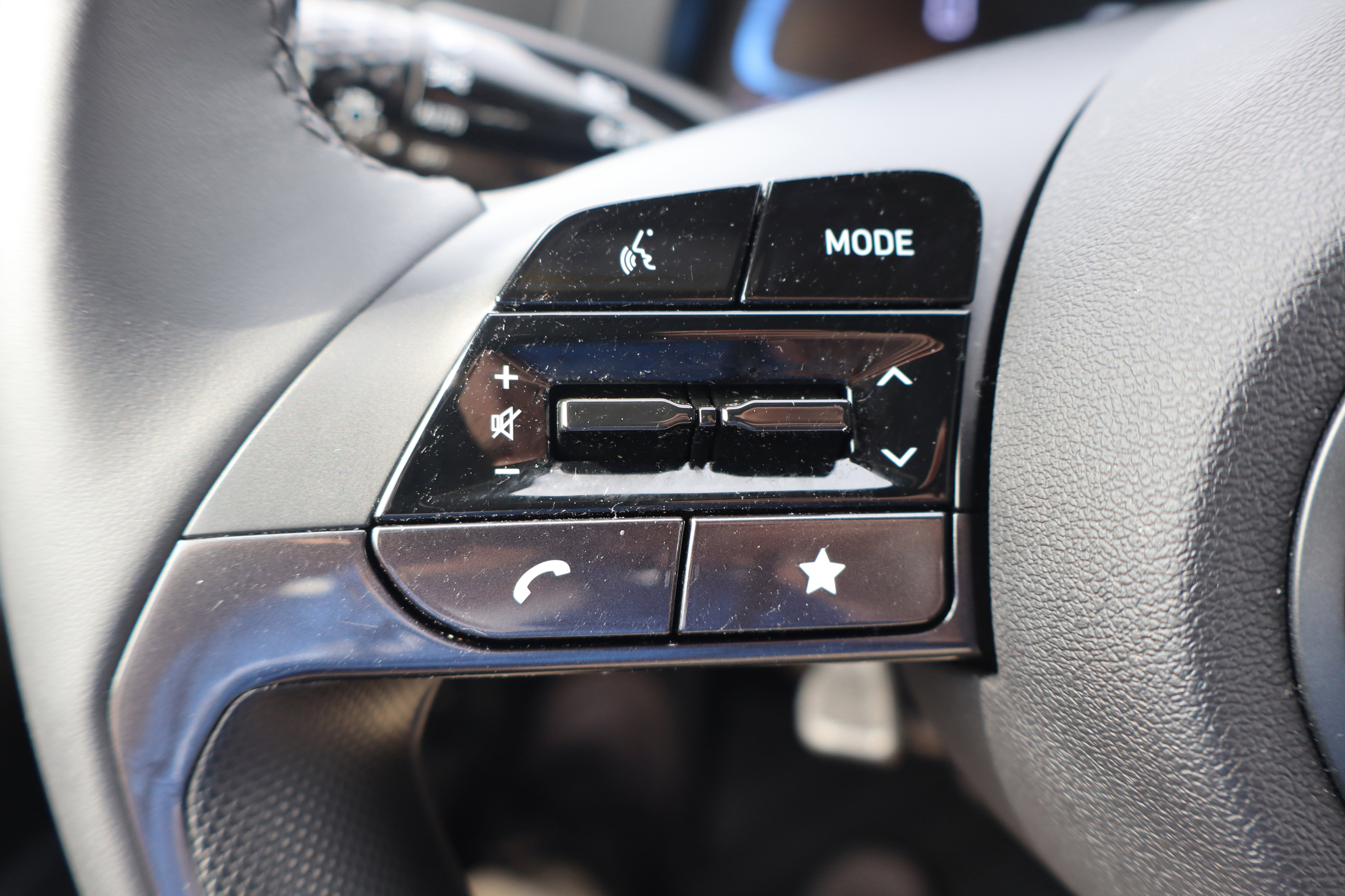 Used 2025 Hyundai Elantra Sport image 15