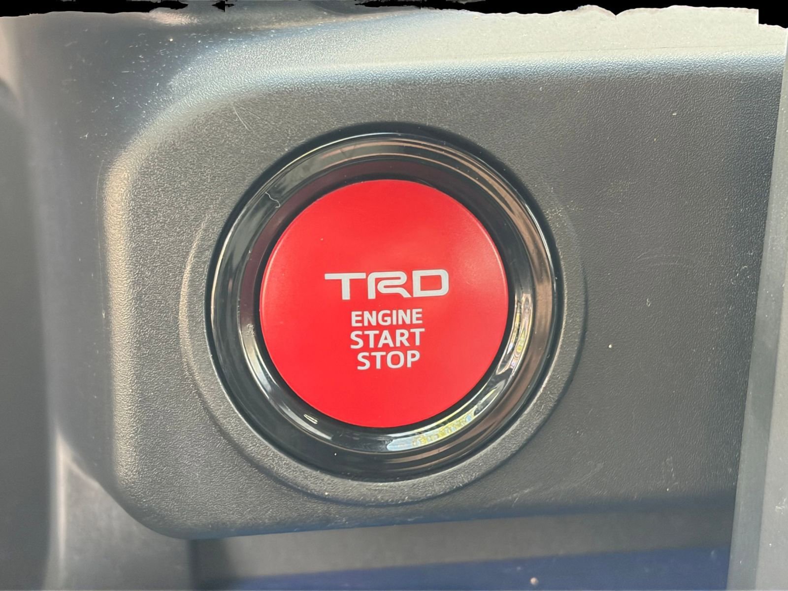 Used 2025 Toyota Tacoma TRD Off-Road image 18