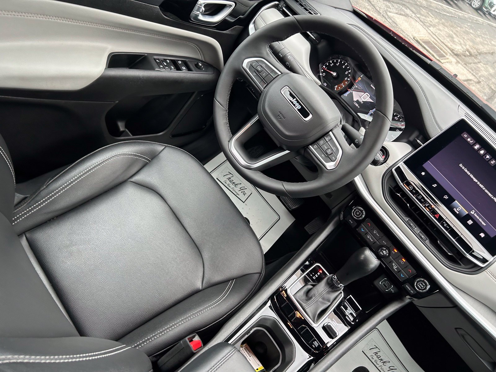 Used 2025 Jeep Compass Limited AWD/4WD image 26