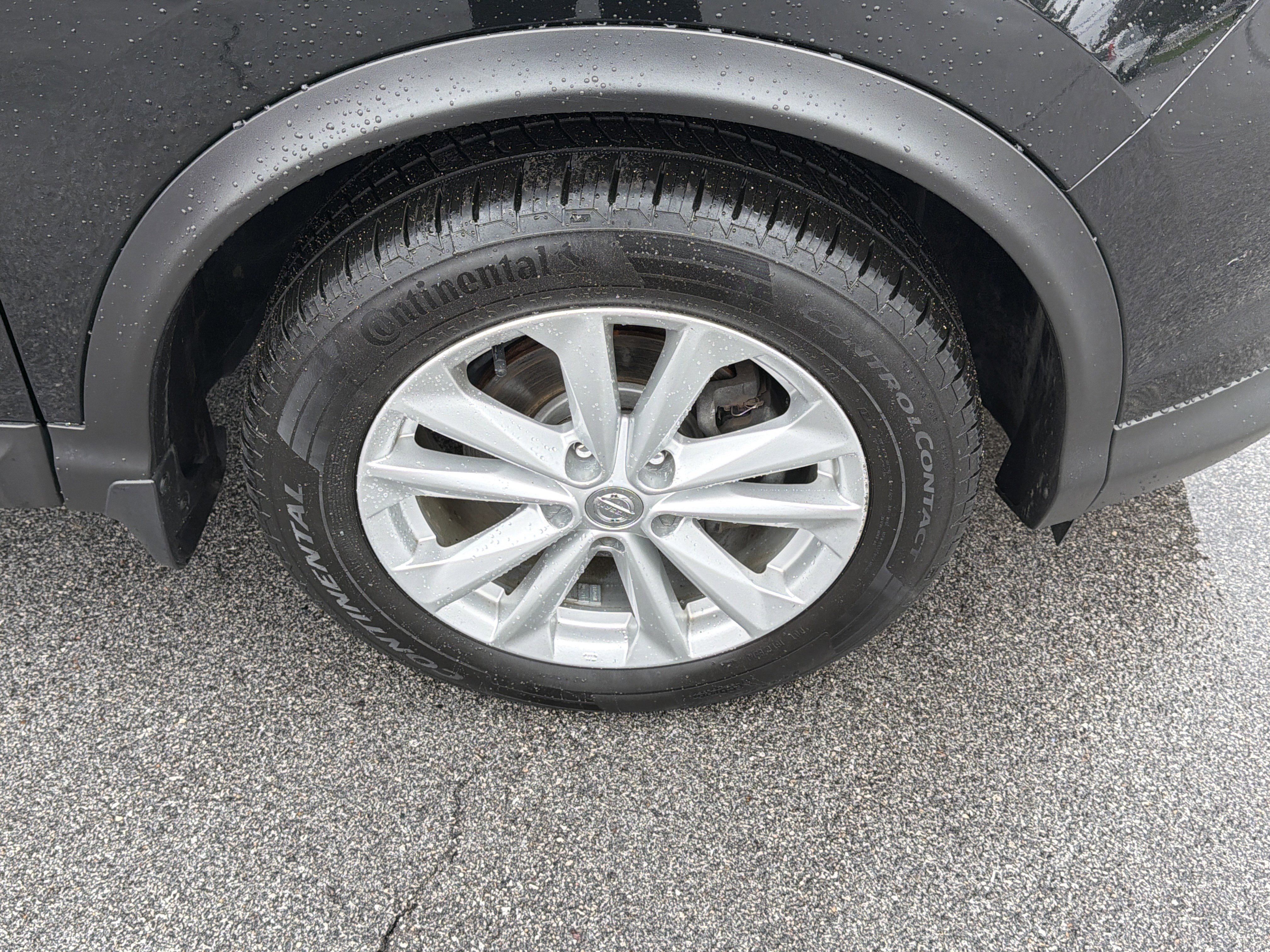 Used 2017 Nissan Rogue Sport S w/ S Appearance Package image 56