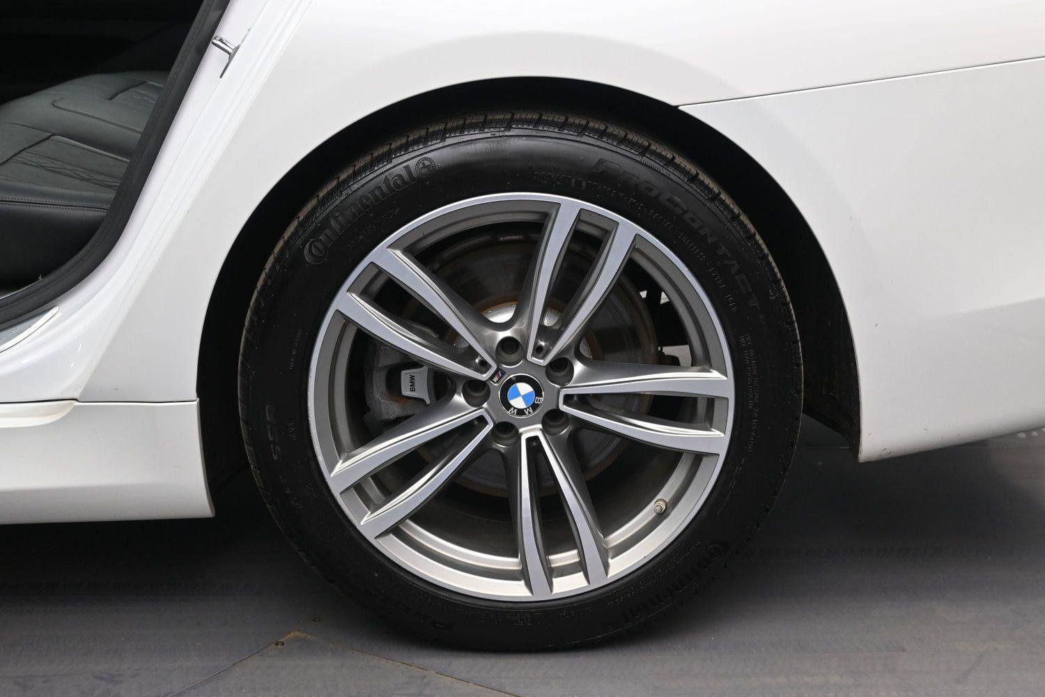 Used 2019 BMW 750i xDrive w/ M Sport Package AWD/4WD image 11