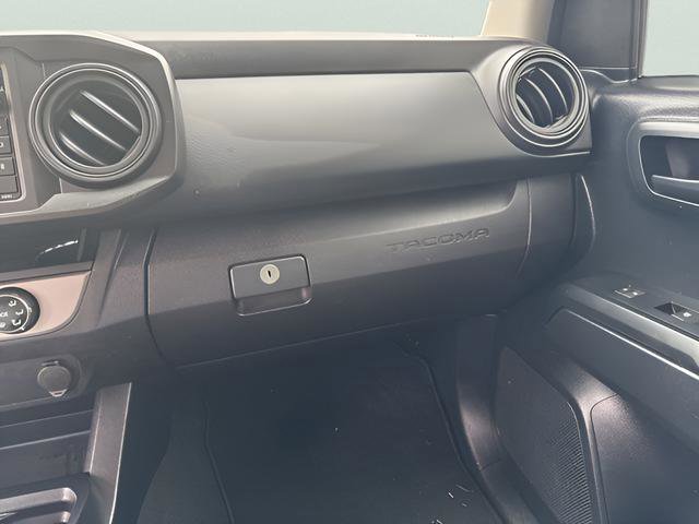 Used 2018 Toyota Tacoma SR w/ SR Convenience Package image 27