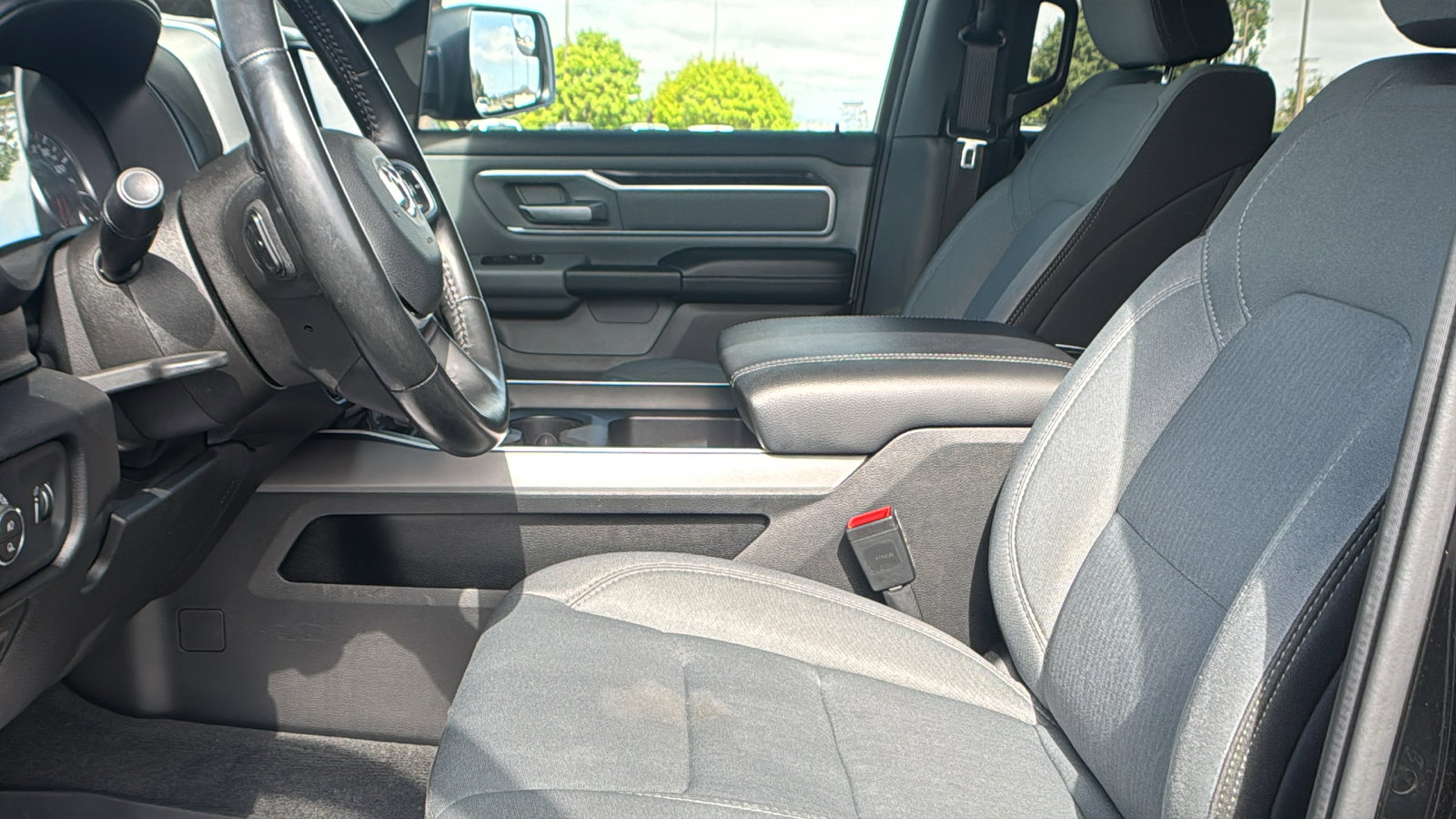 Used 2022 RAM 1500 Big Horn AWD/4WD image 26