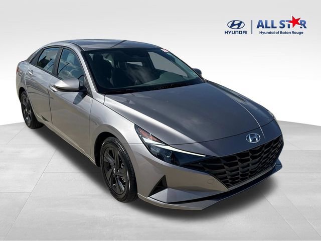 Used 2023 Hyundai Elantra SEL image 1