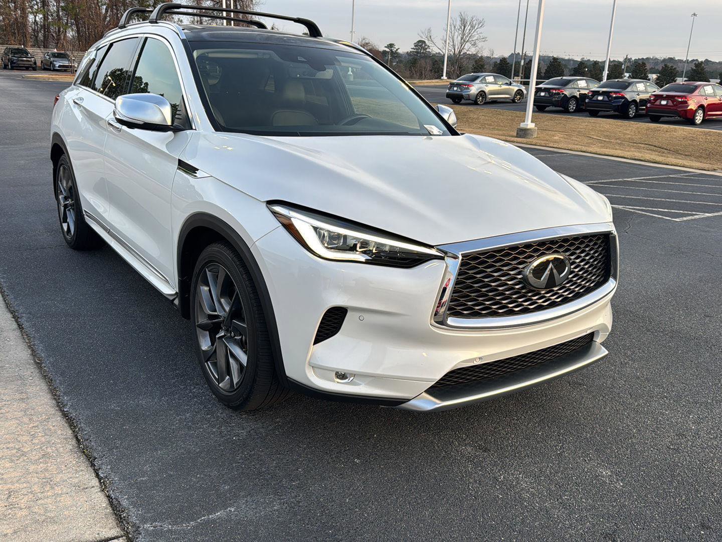 Used 2023 INFINITI QX50 Sensory w/ Accent Package image 6