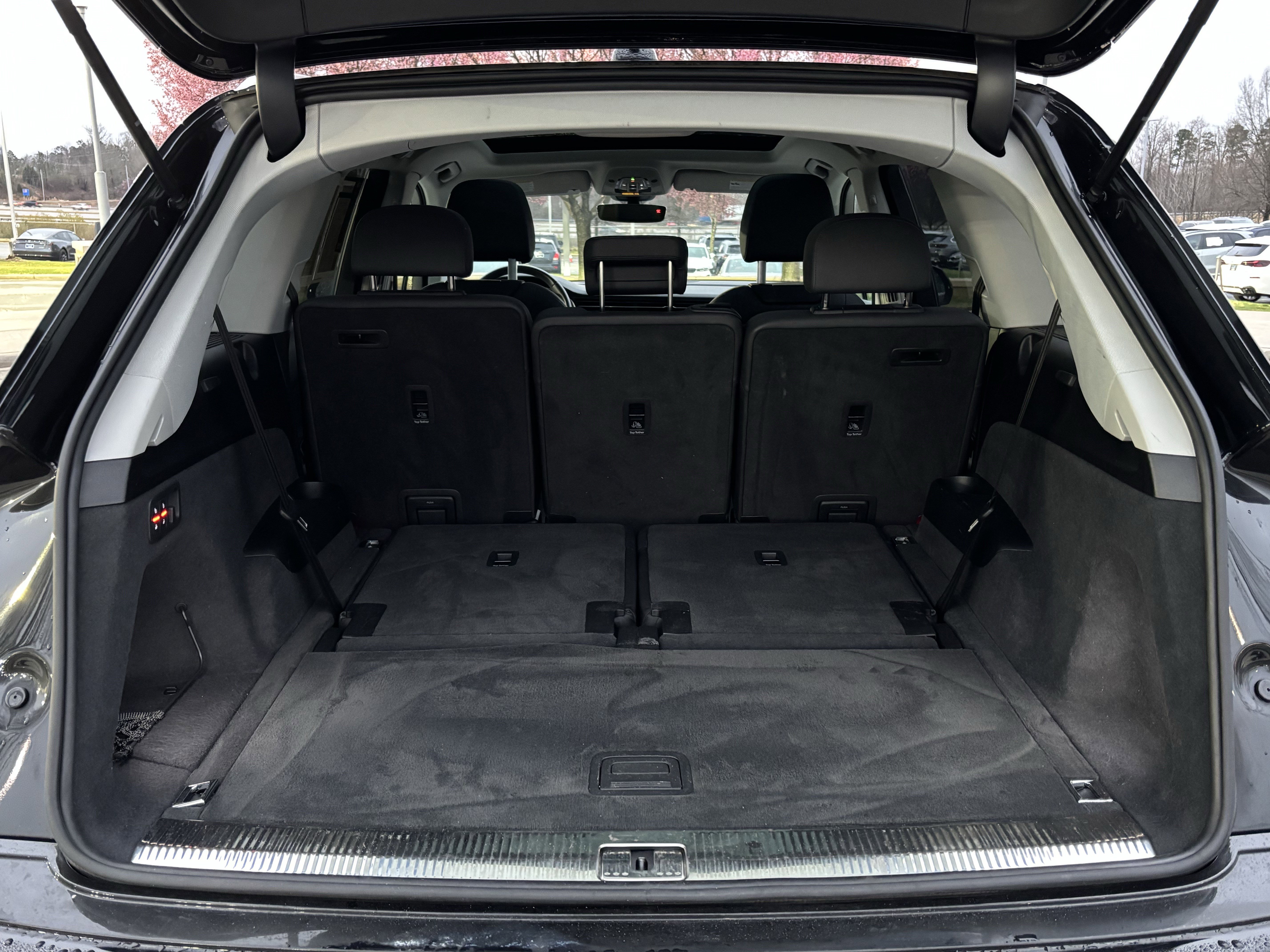 Used 2023 Audi Q7 3.0T Premium w/ Convenience Package image 34