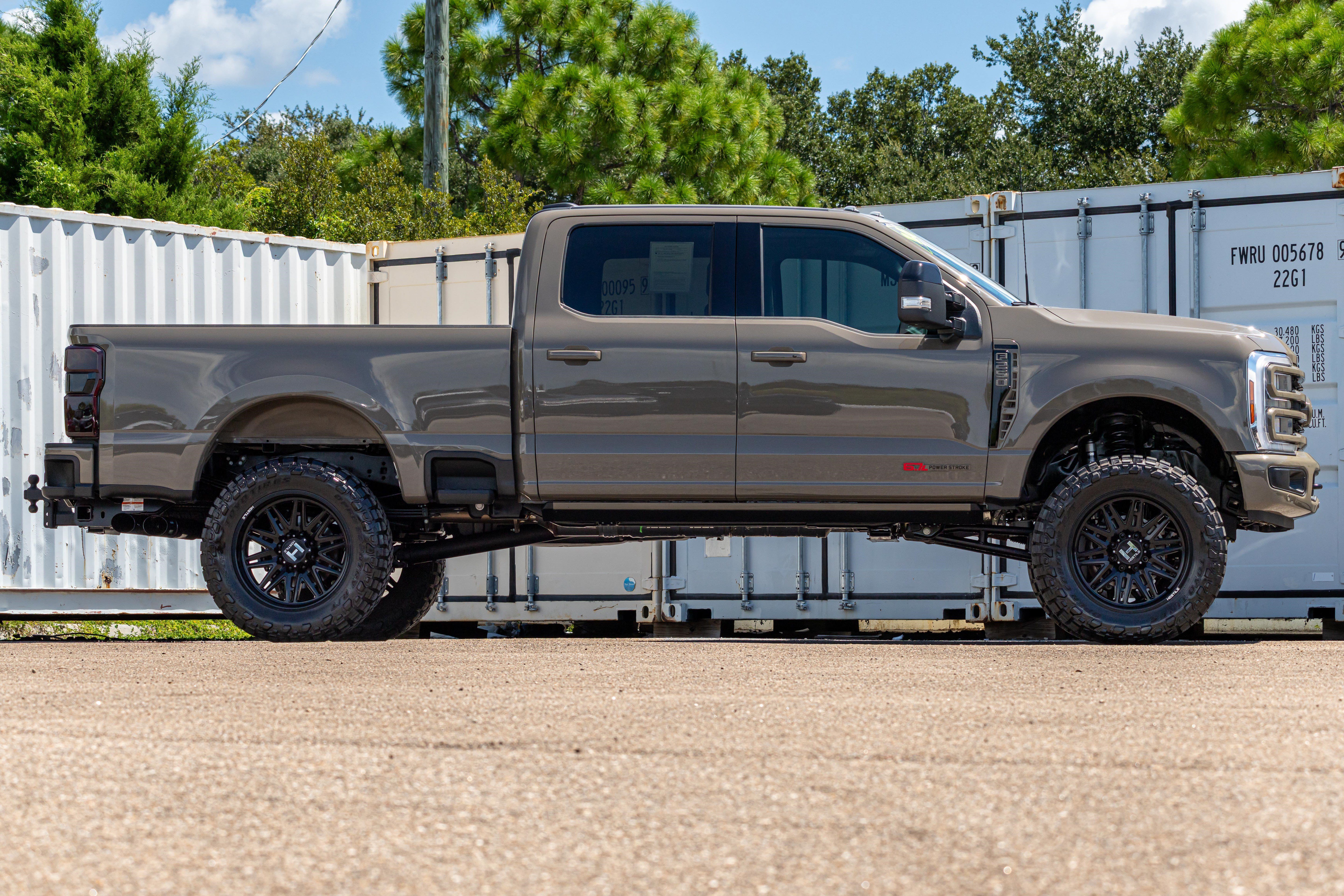 Used 2026 Ford F250 Lariat w/ Lariat Ultimate Package AWD/4WD video 3