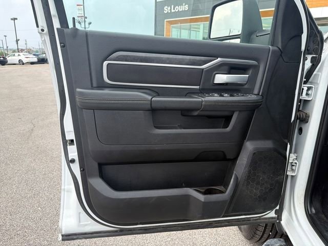 Used 2024 RAM 2500 Big Horn AWD/4WD image 24