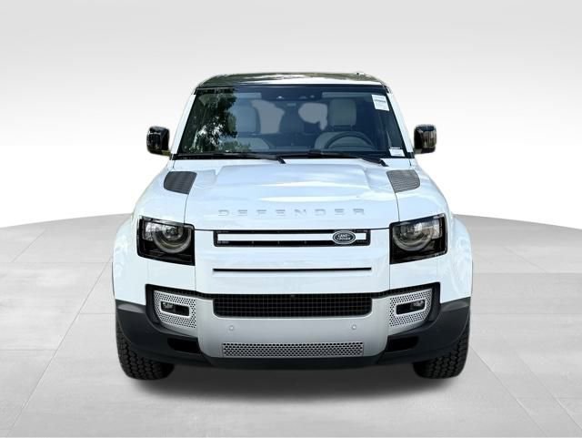 New 2025 Land Rover Defender 110 S image 8