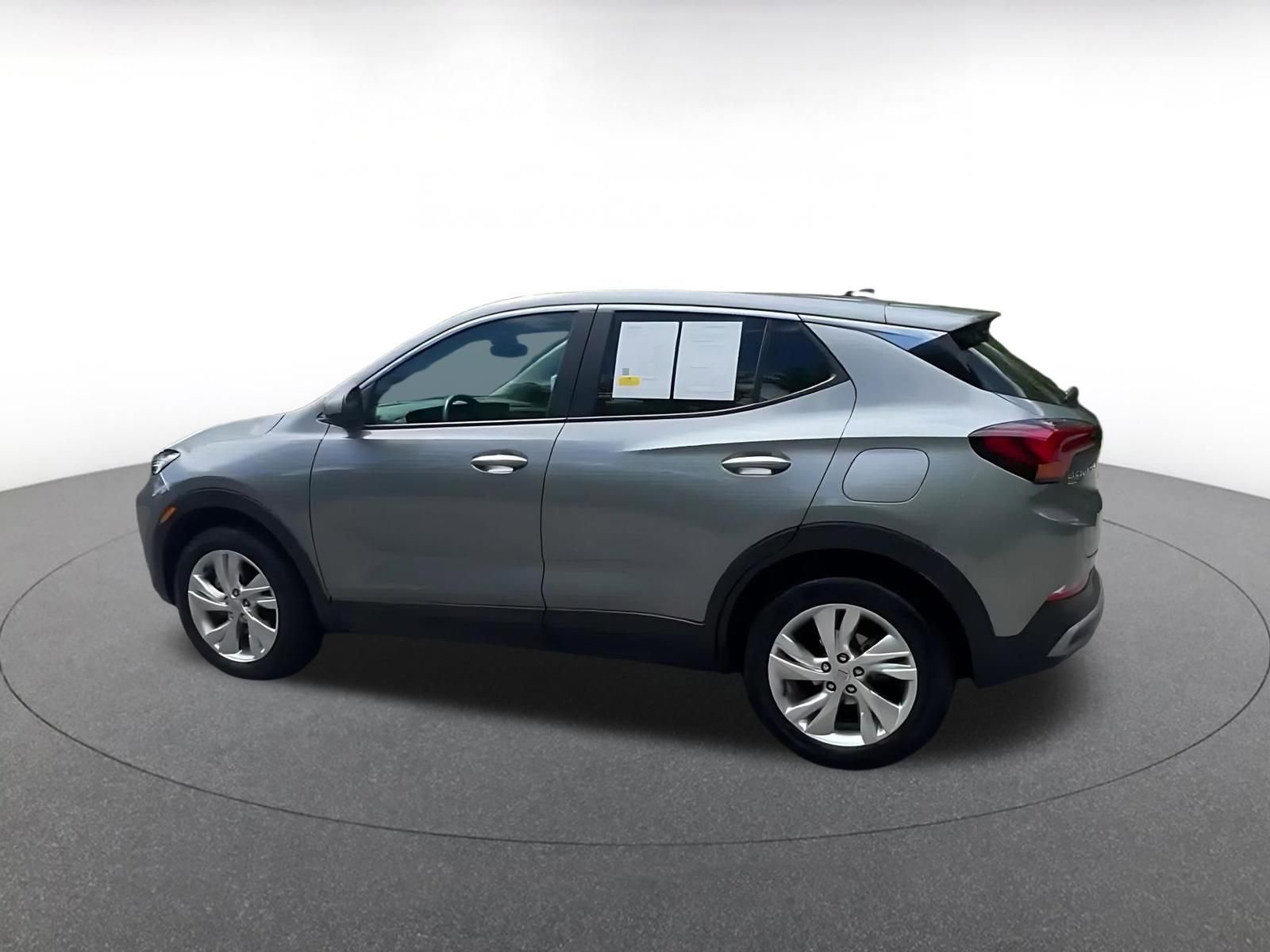 Used 2025 Buick Encore GX Preferred image 10