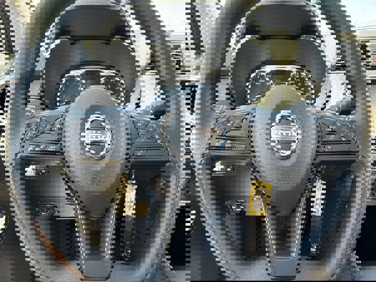 New 2025 Nissan Versa S image 21