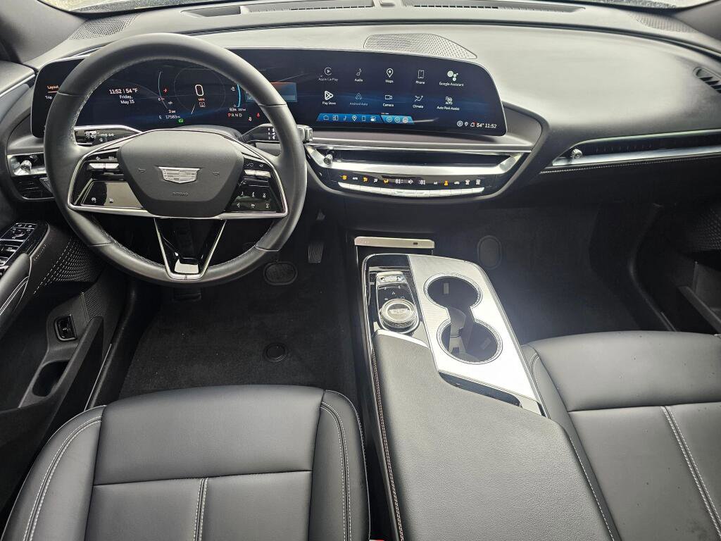 Used 2024 Cadillac Lyriq Tech w/ Driver Assist Package AWD/4WD image 21