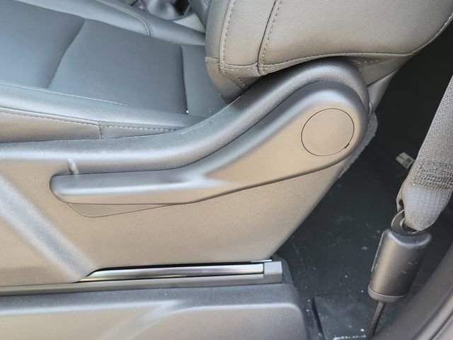 Used 2025 GMC Sierra 3500 Pro w/ Convenience Package AWD/4WD image 7