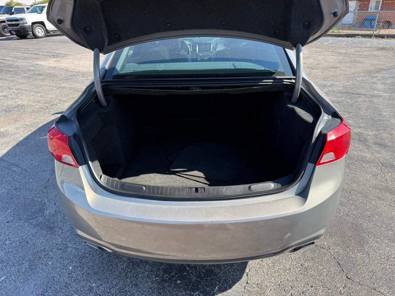 Used 2019 Chevrolet Impala Premier FWD image 7