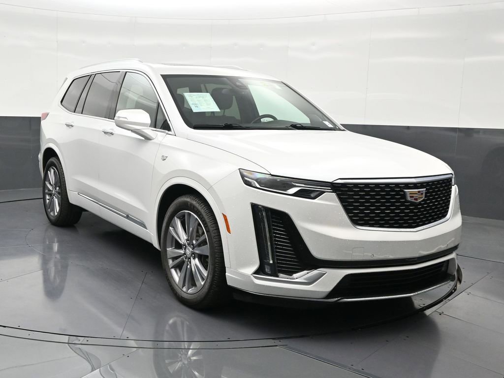 Used 2023 Cadillac XT6 Premium Luxury image 8