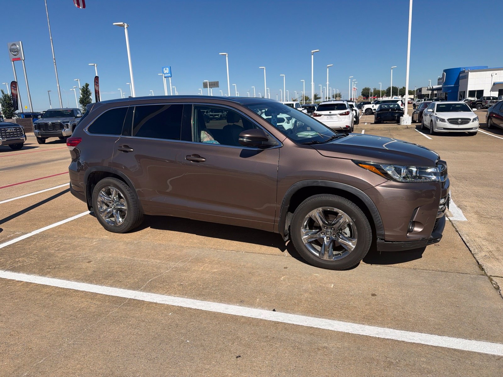 Used 2019 Toyota Highlander Limited Platinum
