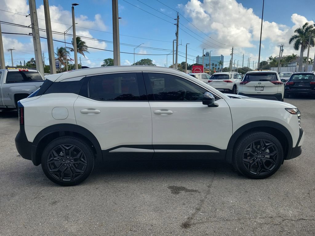 New 2026 Nissan Kicks SR image 8