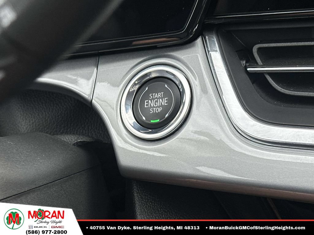 Used 2025 Chevrolet Trax LT w/ LT Convenience Package FWD image 31