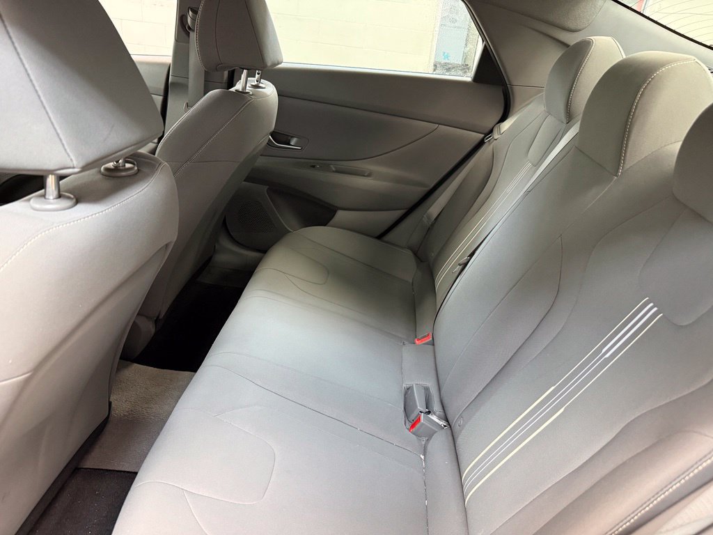 Used 2021 Hyundai Elantra SEL FWD image 22