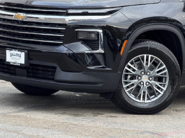 New 2027 Chevrolet Traverse LT w/ Driver Confidence Package FWD image 8