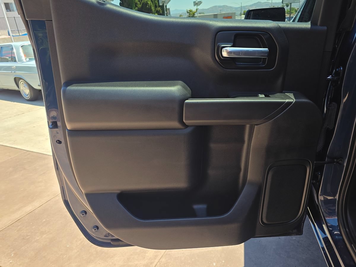 Used 2021 Chevrolet Silverado 1500 Custom AWD/4WD image 25