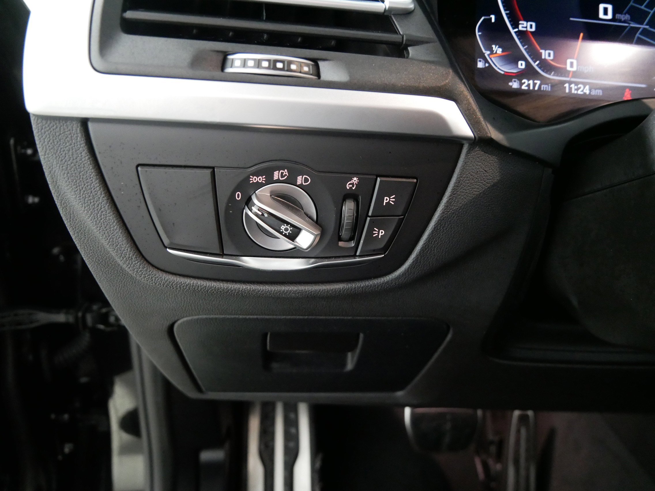 Used 2024 BMW X4 M40i AWD/4WD image 26